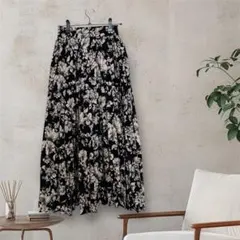 ティティベイト　プリーツスカート　ロング　花柄　総柄　Sサイズ
