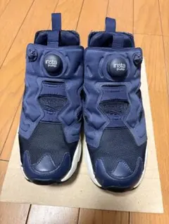 Reebok InstaPump Fury ネイビー スニーカー　24のサムネイル