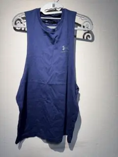 UNDER ARMOUR ノースリーブ ネイビー MDサイズのサムネイル
