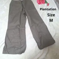 【オシャレ☆Plantation】カーキパンツ　サイズMのサムネイル