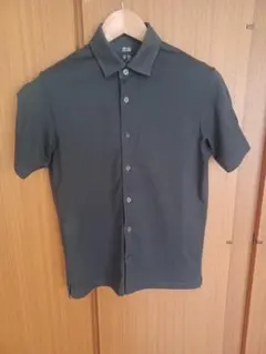 ユニクロ　エアリズムコットンフルオープンポロシャツ