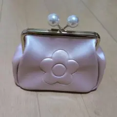 MARY QUANTがま口ポーチピンク
