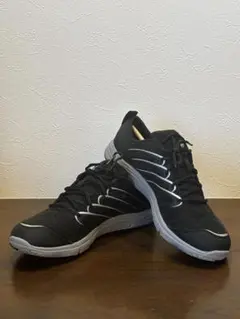 Item thumbnail for item 1d6f17bc-2384-40c4-871c-9b96387fec38