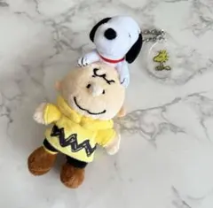 ◆超美品◆チャーリー・ブラウン スヌーピー ぬいぐるみキーホルダー