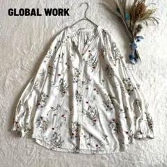 グローバルワーク 花柄Vネックブラウス オフホワイト レーヨン素材 春夏