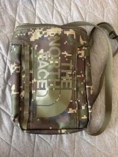 【極美品】THE NORTH FACE BCヒューズボックスポーチ