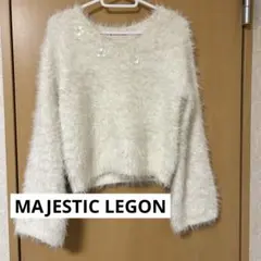 MAJESTIC LEGON フラワーモチーフ付きホワイトシャギーニットセーター