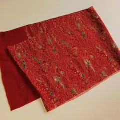 帯揚げ　縮緬　絹100%　オレンジ系の赤色