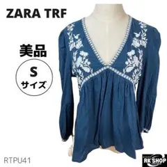 美品　ZARA TRF トップス　カットソー　長袖　Ｖネック　刺繍　花柄