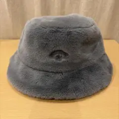 CONVERSEグレー ファーバケットハット