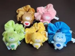 ⒈ ケアベア　マスコット付きシュシュ　5種セット