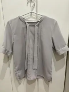 Pierrot ピンタックタイデザインTブラウス M （グレー）のサムネイル