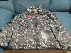 定価２万　Phenix Crust Warm Jacket　軽くて暖かい