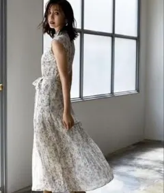 FRAY I.D ノースリーブプリーツプリントワンピース