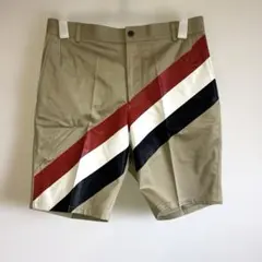 THOM BROWNE ショートパンツ　2のサムネイル