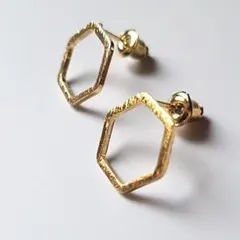 ゴールドメッキ 六角形ピアス