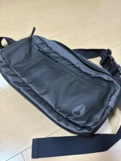 ニクソン　ショルダーバックのサムネイル
