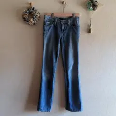 ★ジョーズジョーズ★ステッチ、デザイン、ダメージ加工がとても個性的なジーンズ！！