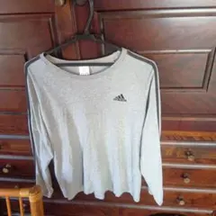 adidas Tシャツ　ロンT 長袖　刺繍ロゴ　3本ライン　グレー　メンズ
