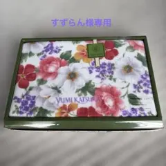 すずらん様専用です❤︎桂由美　花柄バスタオル❤︎のサムネイル