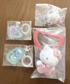 カラビナ ハローキティ ふわふわスノー エンジェルブルー めじるしアクセサリー