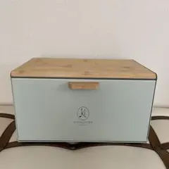 Item thumbnail for item 3dd6f9a8-95e8-4445-9ae8-53b6646cade6