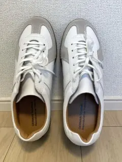 [新品]ジャーマントレーナースニーカーホワイト UNITEDARROWS25cmのサムネイル