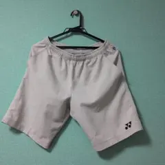 【美品】YONEX ハーフパンツ M ライトグレー