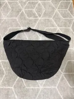 ローリーズファーム／黒 キルティング ショルダーバッグ