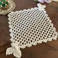 レース編みドイリー　スクエア　アイリッシュクロッシェ　ハンドメイド