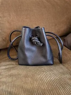 ithelicy COWLEY イザリシー カウリー 巾着 レザーバッグ です♩ ithelicy COWLEY イザリシー カウリー 巾着 レザーバッグ です