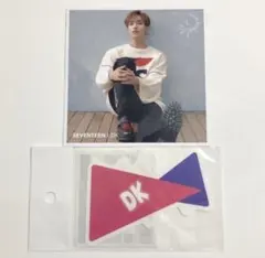 ドギョム　舞い落ちる花びら　ポストカード　セブンティーン cafe ステッカー