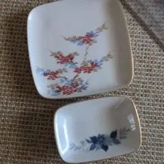 花模様の皿セット（大・小）　日本　陶磁器　有田焼