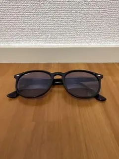 Ray-Ban RB4258F サングラス ブラック