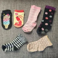 キッズ靴下 6足セット カラフルデザイン