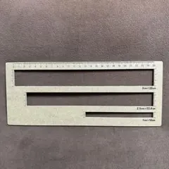 두께 측정 눈금자 3 센티미터 x 25 센티미터 2.5 센티미터 x 22.8 센티미터 1 센티미터 x 12 센티미터