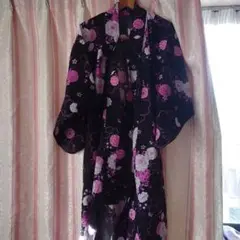 黒地にピンク花柄浴衣