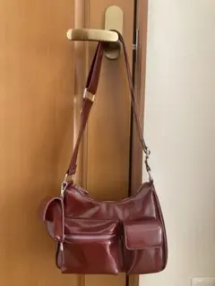 ワインレッド　バッグ