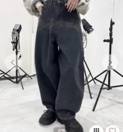 フロントエンブロブラックデニムパンツ
