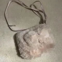 メゾピアノ　ピンクファーポシェット