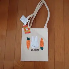 ミッフィーとニンジンのコサッシュのサムネイル