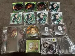 鬼滅の刃　竈門炭治郎　缶バッジ　アクリルスタンド　アクリルコースター