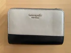kate spade NEW YORK 二つ折り財布のサムネイル