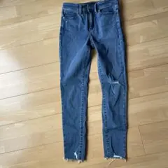 UNIQLO ウルトラストレッチスキニー