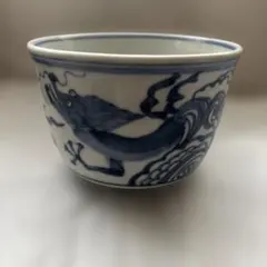 円満と長寿を象徴する吉祥文様を施した青花の器 染付 寿文 煎茶碗 湯呑み、希少 円満と長寿を象徴する吉祥文様を施した青花の器 染付 寿文 煎茶碗