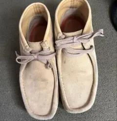 Clarks Wallabees スエード モカシン ベージュ EUR41 - メルカリ