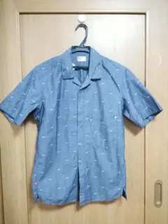 美品! 夏に大活躍するリーバイス半袖シャツ