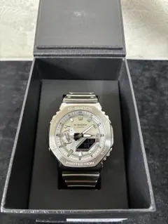 G-SHOCK メタルベゼル・バンドモデル GM-2100YMのサムネイル