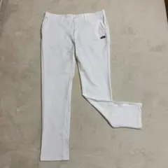 希少サイズ、ニューバランスゴルフ、ホワイトパンツ、刺繍ロゴ付き、サイズ７
