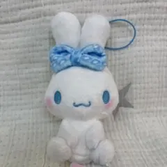 サンリオ　ヒョウ柄おすわりちょいデカマスコット　シナモロール